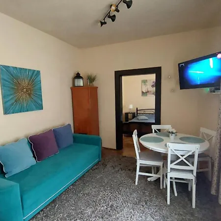 Saray Republicii Brasov